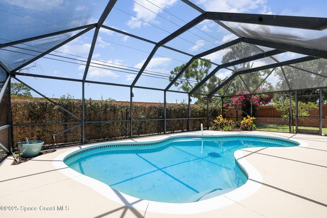 713 Del Mar Circle, Melbourne, FL 32904
