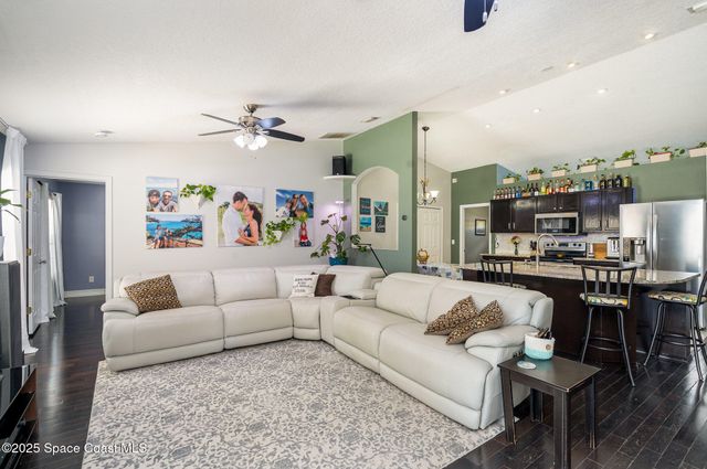 713 Del Mar Circle, Melbourne, FL 32904