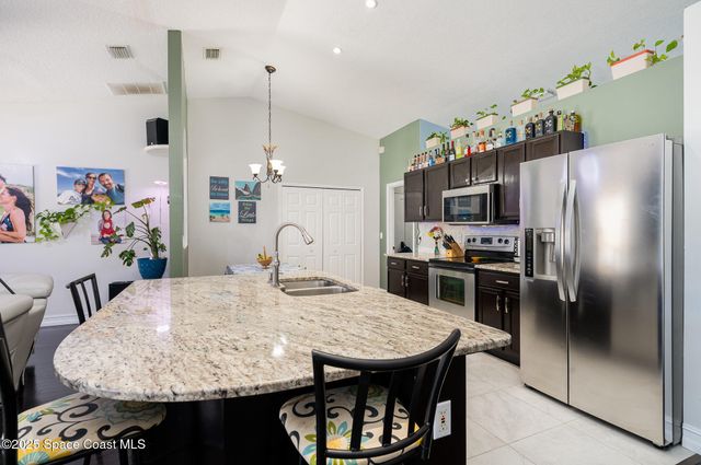 713 Del Mar Circle, Melbourne, FL 32904