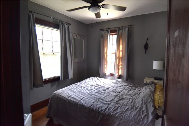 1227 Carroll Avenue, Ames, IA 50010