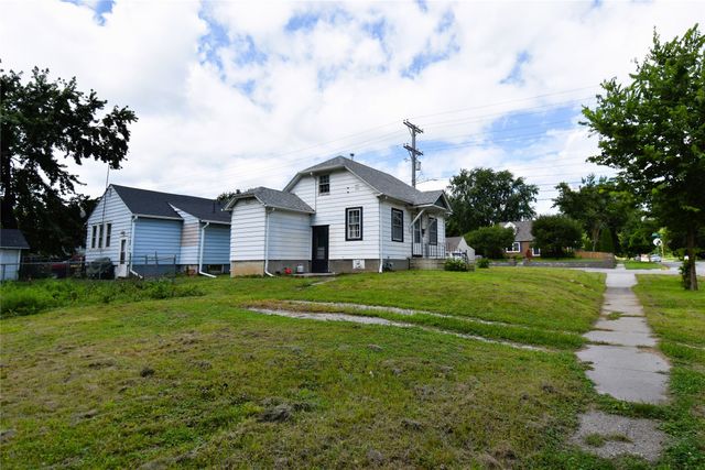 1227 Carroll Avenue, Ames, IA 50010