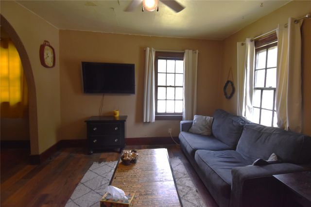 1227 Carroll Avenue, Ames, IA 50010
