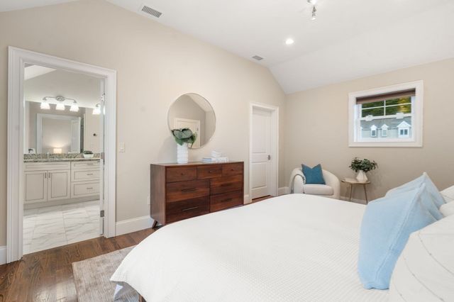 104-108 Hull St 108, Newton, MA 02460