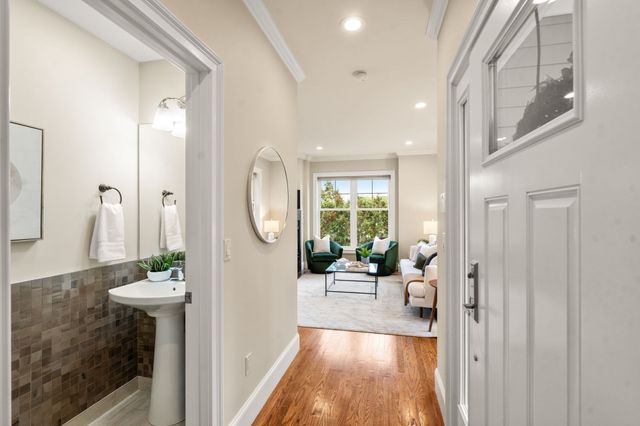 104-108 Hull St 108, Newton, MA 02460