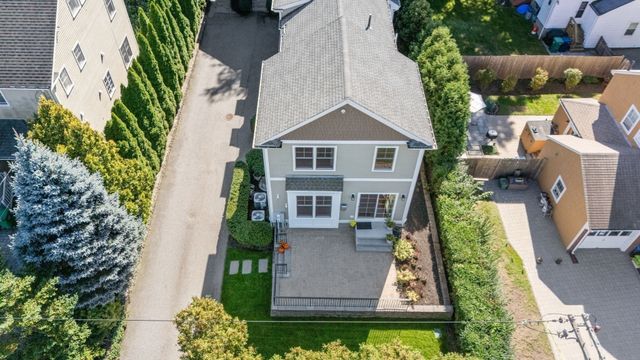 104-108 Hull St 108, Newton, MA 02460