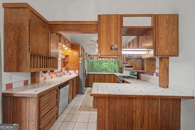235 Emerald Cove Lane, Woodstock, GA 30189