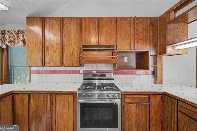 235 Emerald Cove Lane, Woodstock, GA 30189