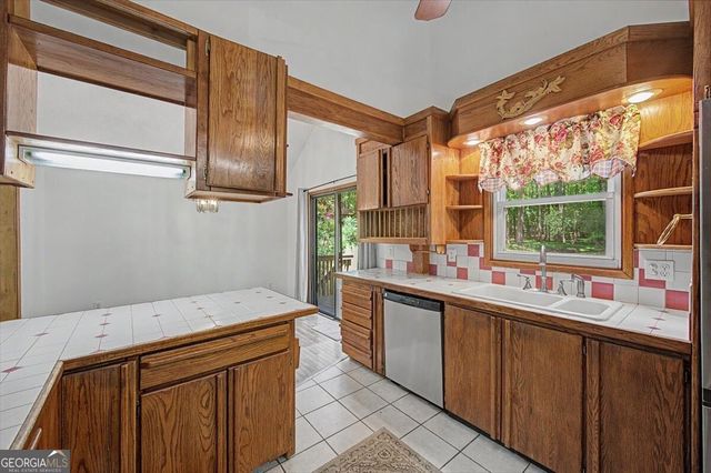 235 Emerald Cove Lane, Woodstock, GA 30189