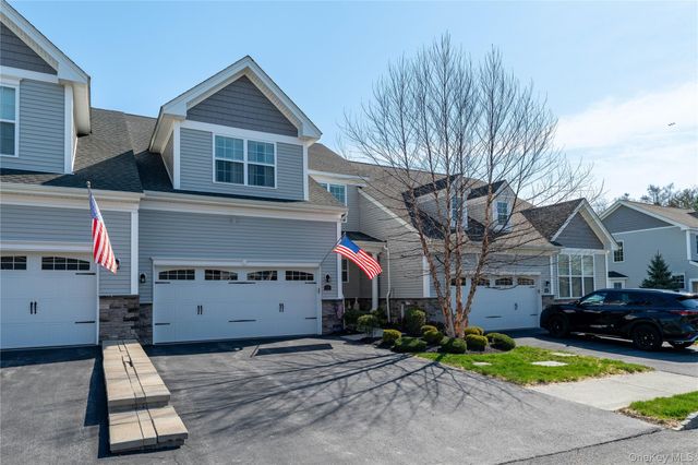 50 Stratford Lane, Wappingers Falls, NY 12590