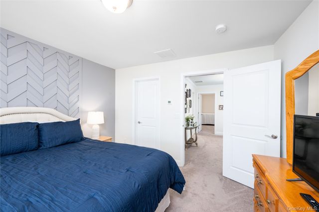 50 Stratford Lane, Wappingers Falls, NY 12590