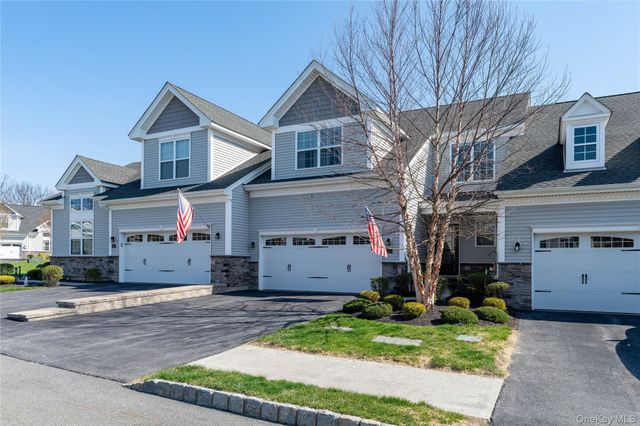 50 Stratford Lane, Wappingers Falls, NY 12590