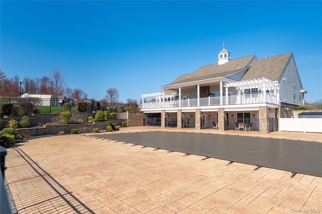 50 Stratford Lane, Wappingers Falls, NY 12590
