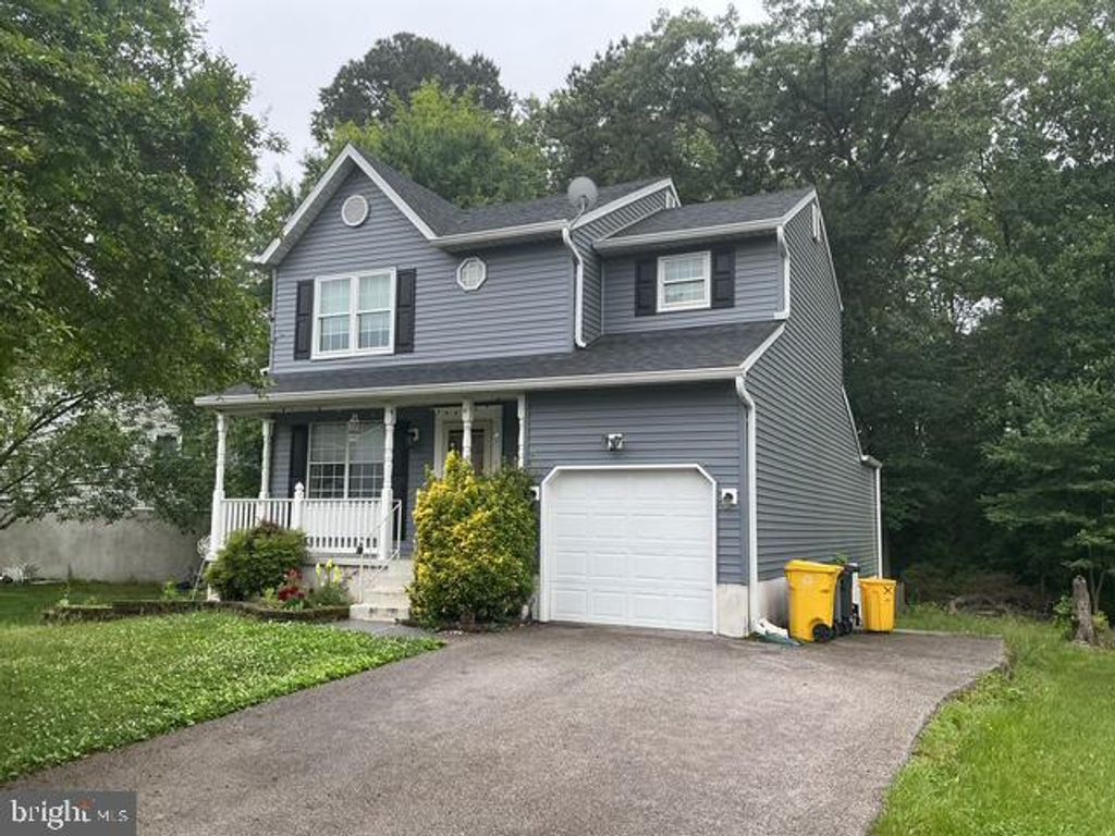 Image 1 of property listing at 330 NATURE WALK LN, Pasadena, MD 21122