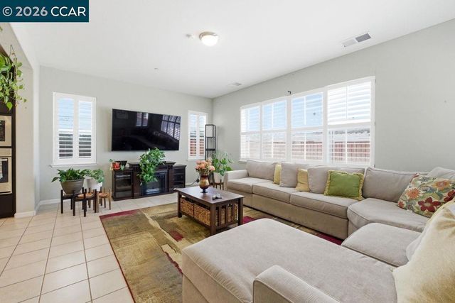 222 Wynn St, Oakley, CA 94561