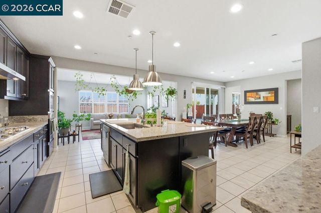 222 Wynn St, Oakley, CA 94561