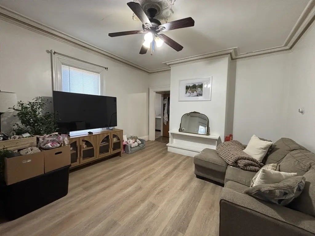 54 Tudor 101, Lynn, MA 01902