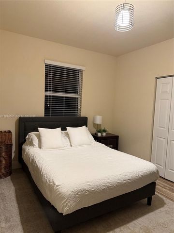 17012 SW 91st Ter, Miami, FL 33196