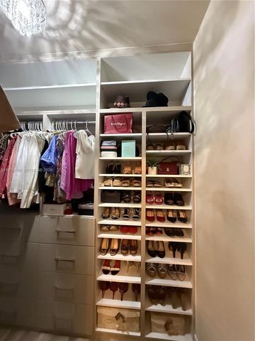 17012 SW 91st Ter, Miami, FL 33196