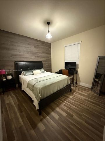 17012 SW 91st Ter, Miami, FL 33196