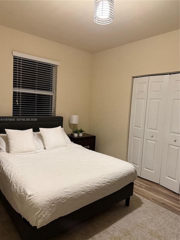 17012 SW 91st Ter, Miami, FL 33196