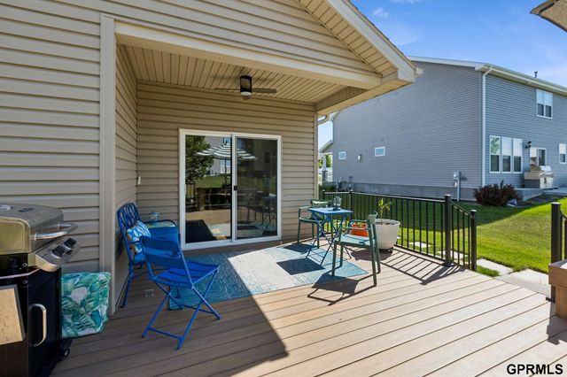 11458 Glenn Street, Papillion, NE 68046