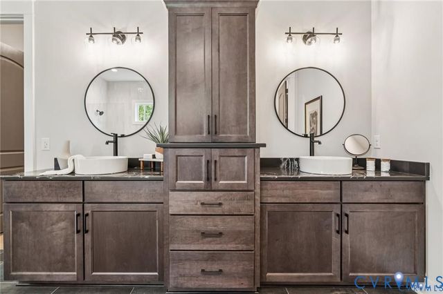 4900 Donner Ct, Quinton, VA 23141