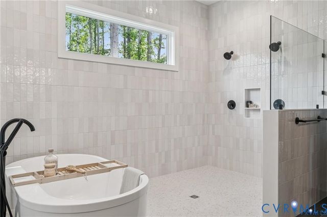 4900 Donner Ct, Quinton, VA 23141