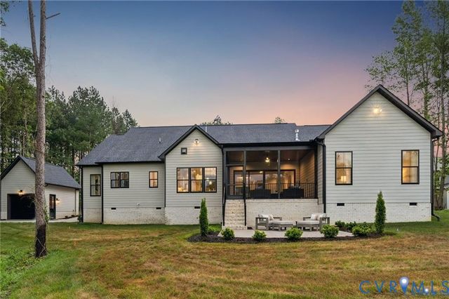 4900 Donner Ct, Quinton, VA 23141