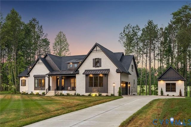 4900 Donner Ct, Quinton, VA 23141