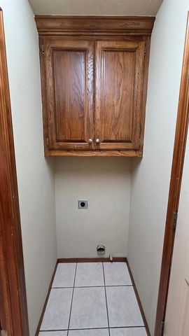 913 SW 37th Street 915, Moore, OK 73160