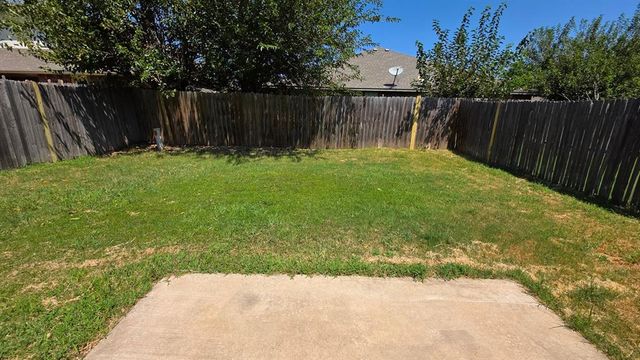 913 SW 37th Street 915, Moore, OK 73160