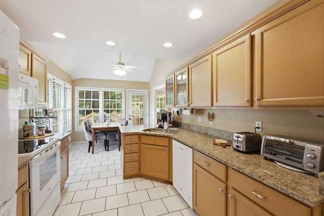 2953 Glenway Dr, Nashville, TN 37221