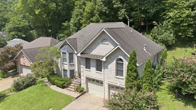 2953 Glenway Dr, Nashville, TN 37221