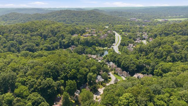 2953 Glenway Dr, Nashville, TN 37221