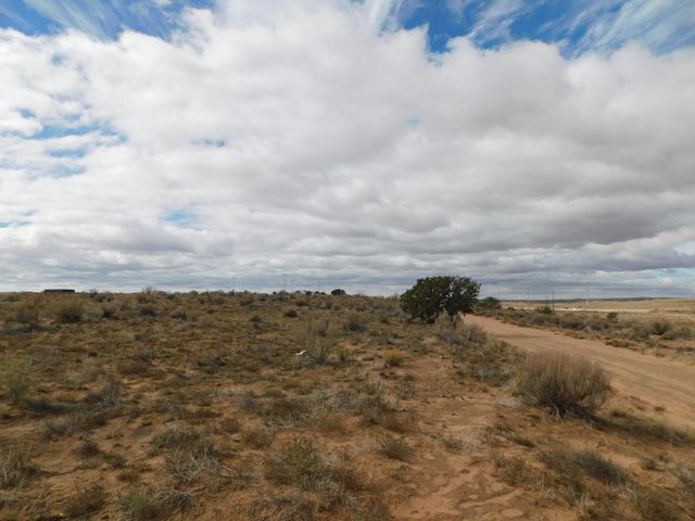 6704 Hamilton Road NE, Rio Rancho, NM 87144