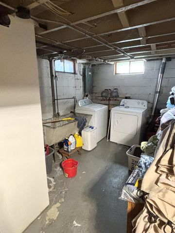 3956 N 60th STREET, Milwaukee, WI 53216