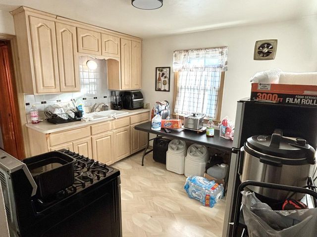 3956 N 60th STREET, Milwaukee, WI 53216