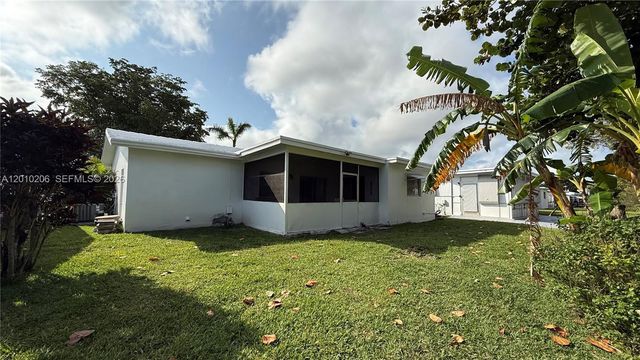 3021 NW 2nd Avenue, Pompano Beach, FL 33064
