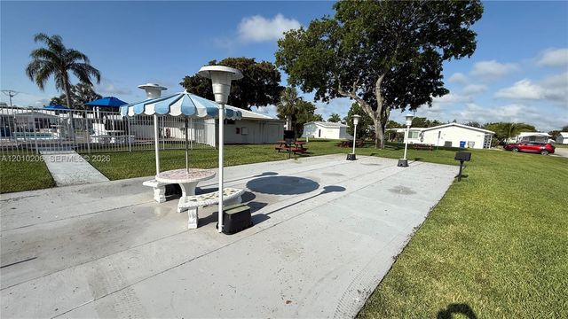 3021 NW 2nd Avenue, Pompano Beach, FL 33064