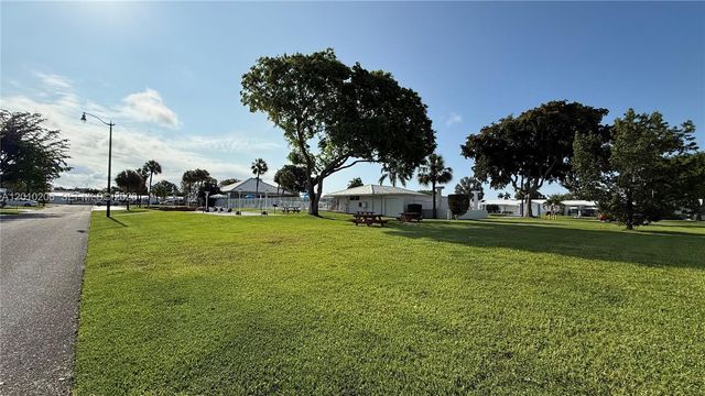 3021 NW 2nd Avenue, Pompano Beach, FL 33064
