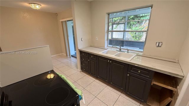 3021 NW 2nd Avenue, Pompano Beach, FL 33064