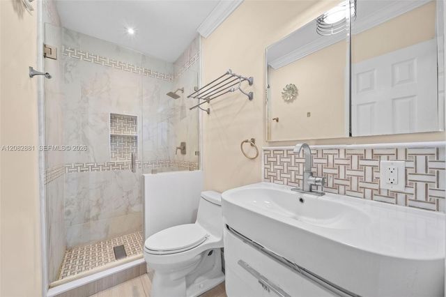 3756 NE 167th Street 44, North Miami Beach, FL 33160