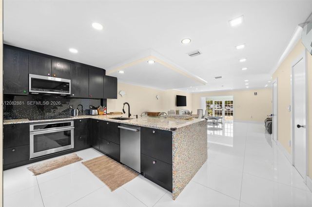 3756 NE 167th Street 44, North Miami Beach, FL 33160