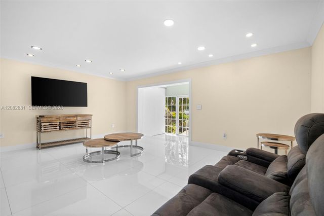 3756 NE 167th Street 44, North Miami Beach, FL 33160