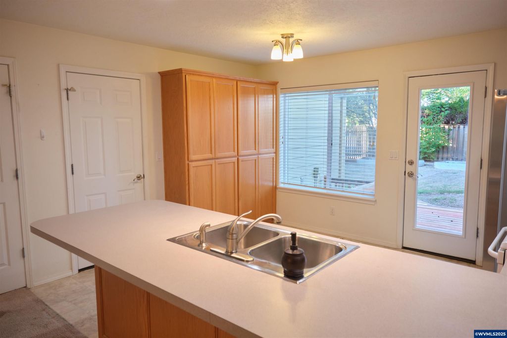 Image 12 of property listing at 2412 NW Meadows Dr, Mcminnville, OR 97128