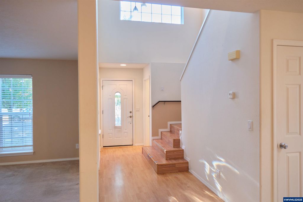 Image 9 of property listing at 2412 NW Meadows Dr, Mcminnville, OR 97128