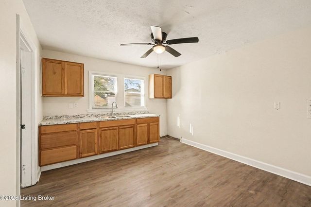 818 Dresden Ave, Louisville, KY 40215