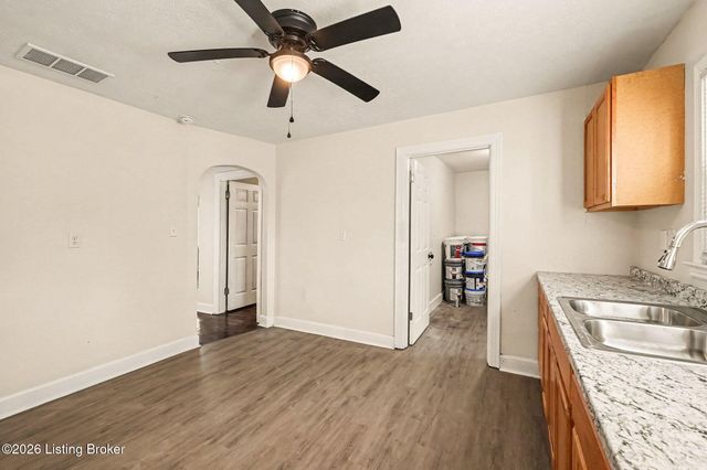 818 Dresden Ave, Louisville, KY 40215