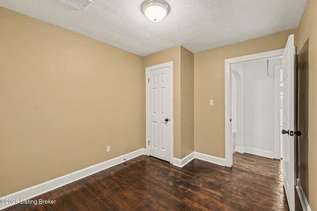 818 Dresden Ave, Louisville, KY 40215