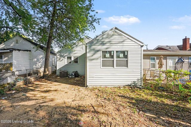 818 Dresden Ave, Louisville, KY 40215